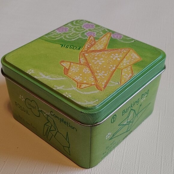 2004 Fossil Tin Origami Dog Paper Art Tin EMPTY - Picture 3 of 5